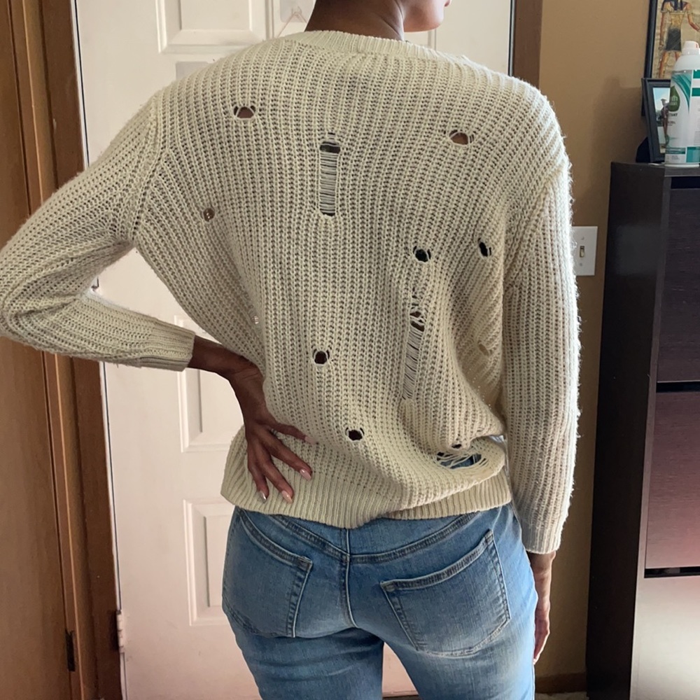Sweater - Picture 5 of 5